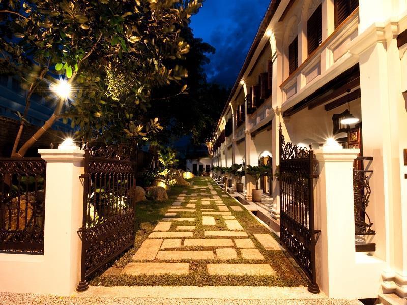 Muntri Grove Hotel