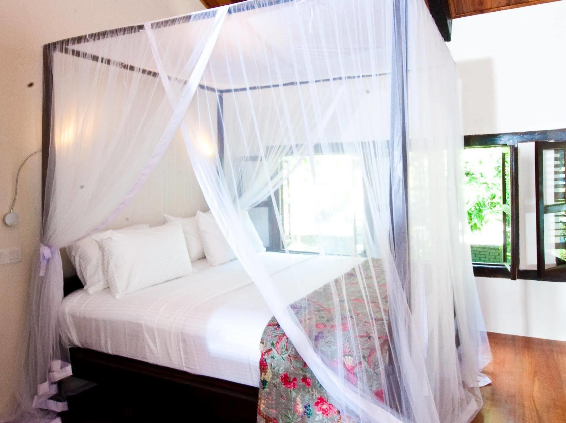 Muntri Grove 4*